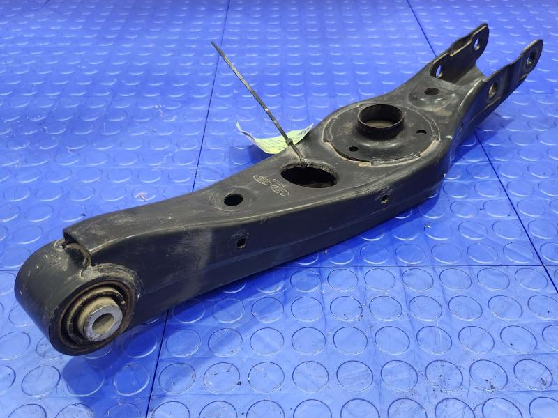 2017 Kia Sorento Lower Control Arm Rr
