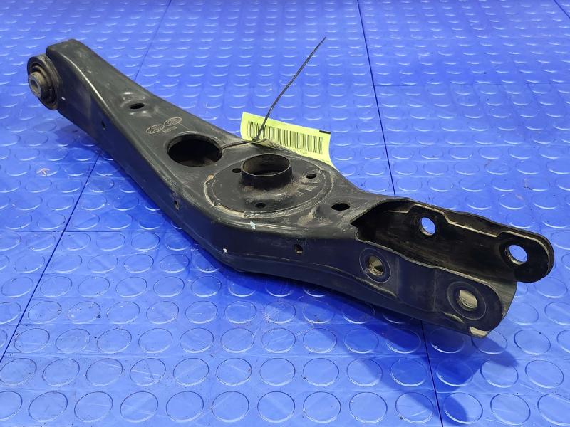 2017 Kia Sorento Lower Control Arm Rr