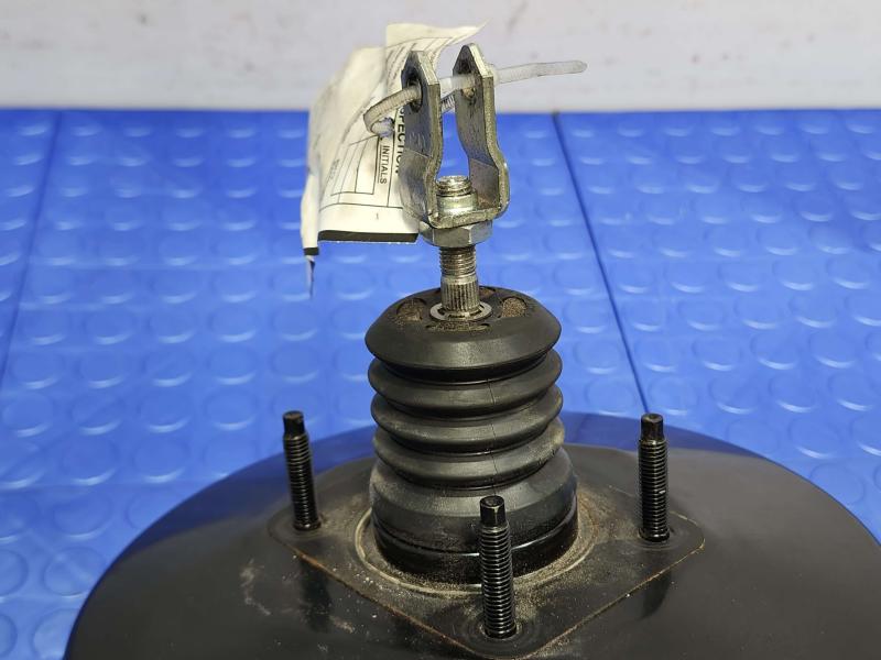 2013 Infiniti FX35 Power Brake Booster