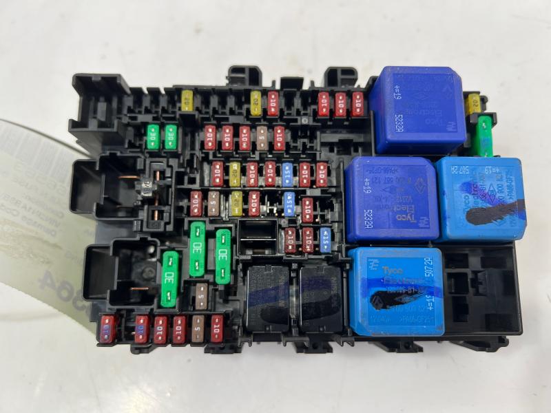 2020 Nissan Sentra Cabin Fuse Box