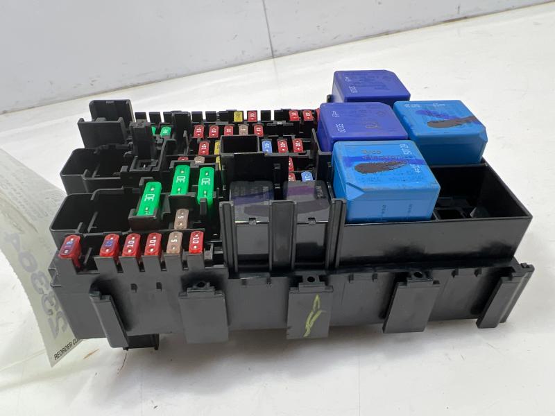 2020 Nissan Sentra Cabin Fuse Box