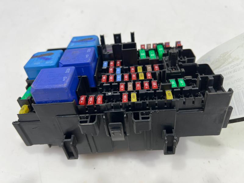 2020 Nissan Sentra Cabin Fuse Box