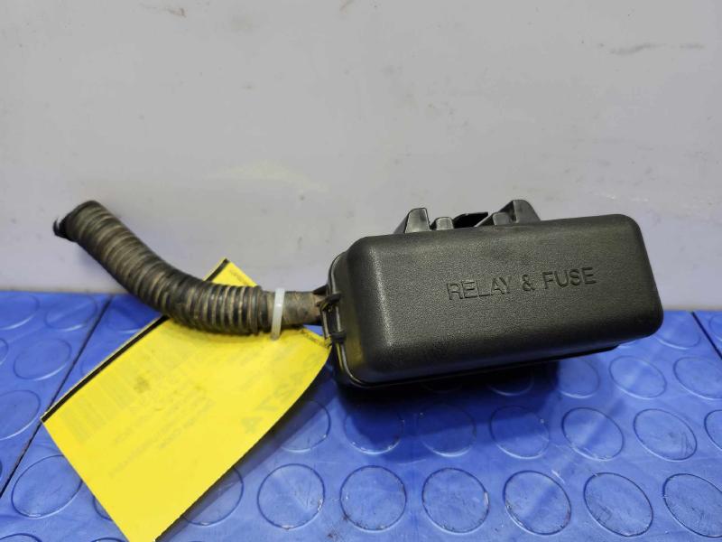 2006-2008 Lexus RX400H Underhood Engine Relay Box Genuine OEM 8260248030