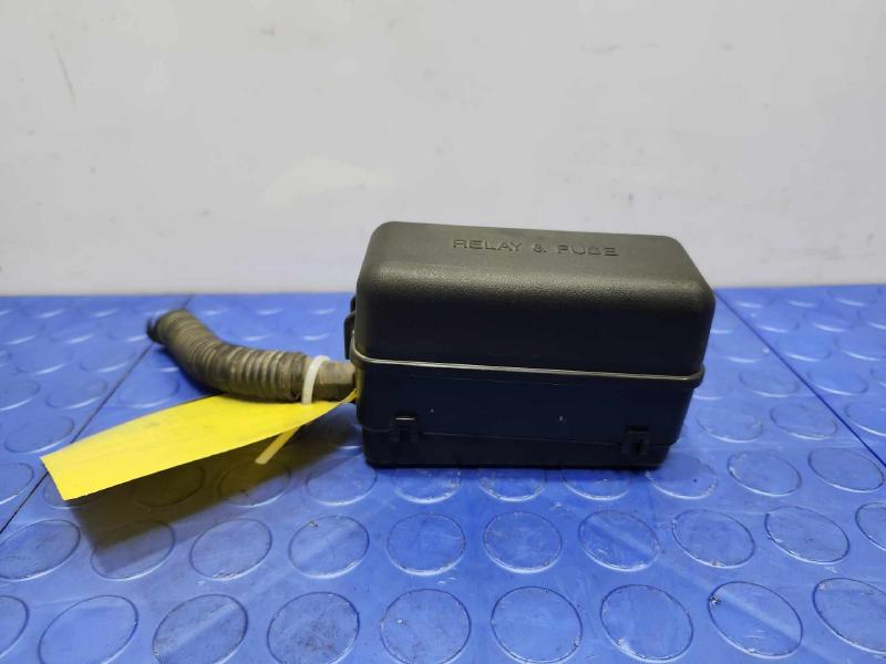 2006-2008 Lexus RX400H Underhood Engine Relay Box Genuine OEM 8260248030
