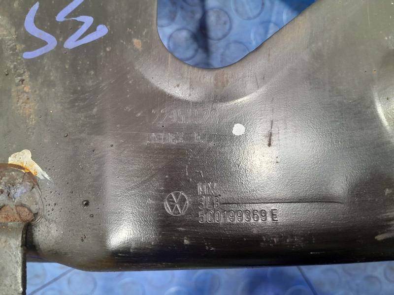 2013 Volkswagen Beetle Crossmember/Cradle/Undercarria
