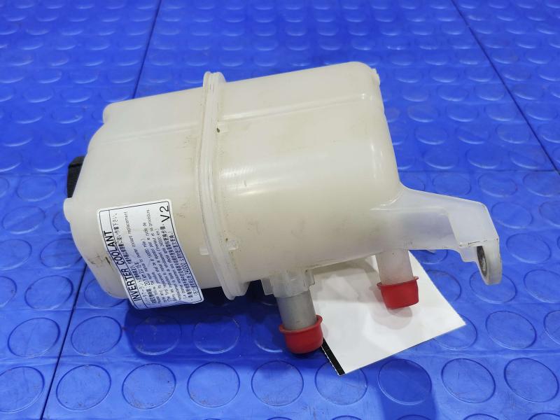 2010-2015 Toyota Prius Drive Motor Inverter Coolant Reservoir OEM G92A047011