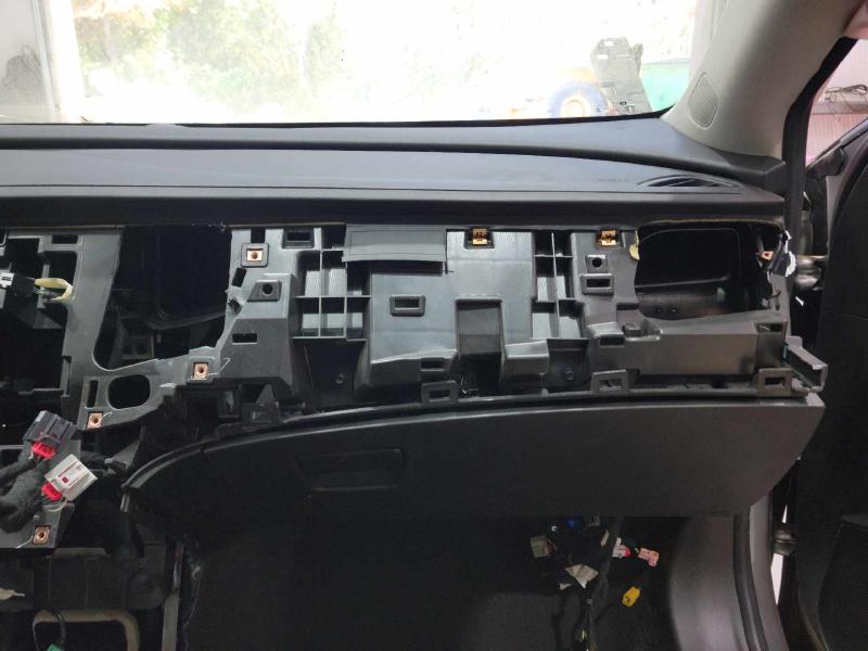 2017-2019 Buick Lacrosse Dashboard Panel Dash Pad Black - Bose OEM 26701509
