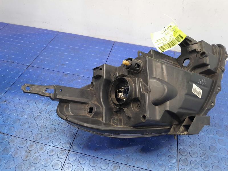 2012 Nissan Versa Headlamp Assembly