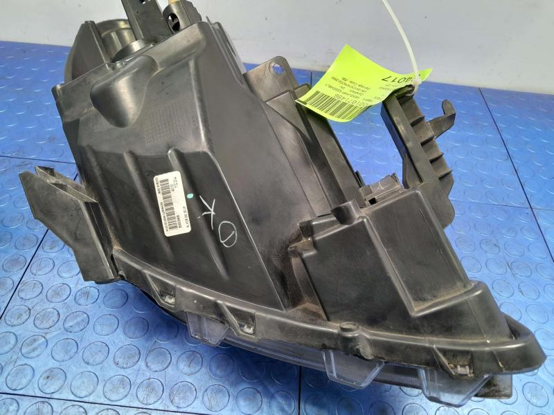 2012 Nissan Versa Headlamp Assembly