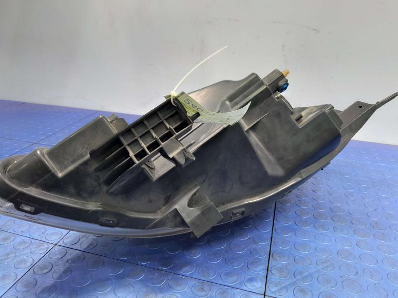 2012 Nissan Versa Headlamp Assembly