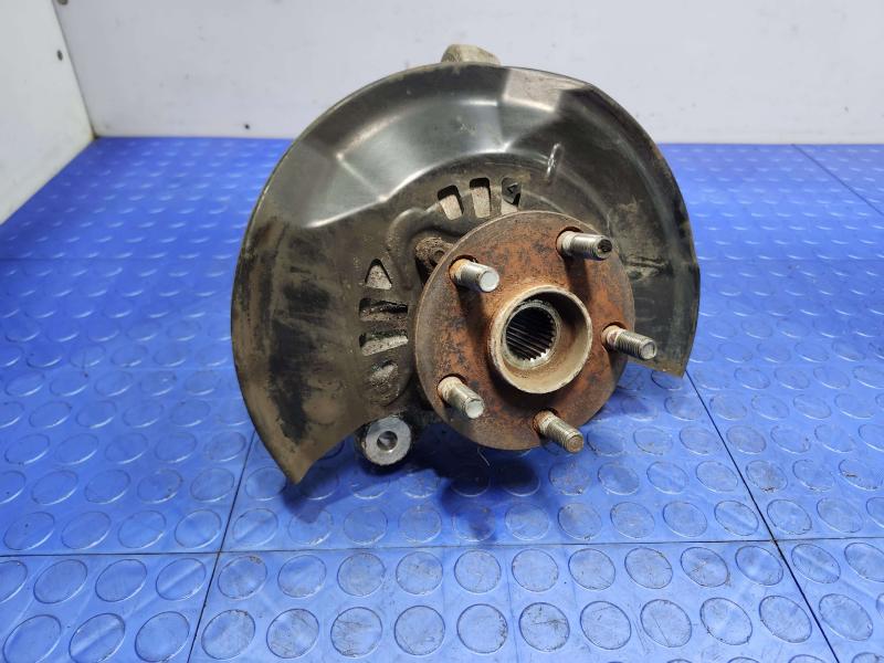 2013 Toyota Prius Spindle Knuckle Front