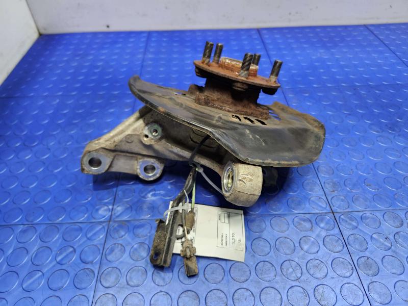 2013 Toyota Prius Spindle Knuckle Front