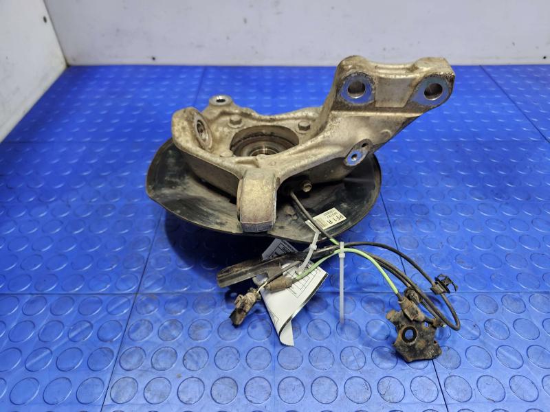 2013 Toyota Prius Spindle Knuckle Front