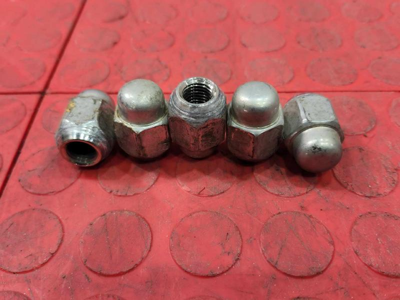2013 Kia Optima Lug Nuts