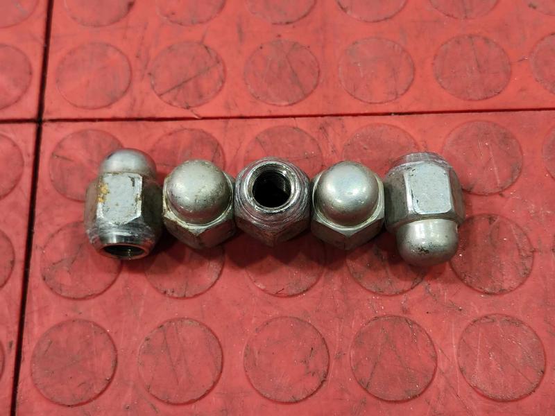 2013 Kia Optima Lug Nuts
