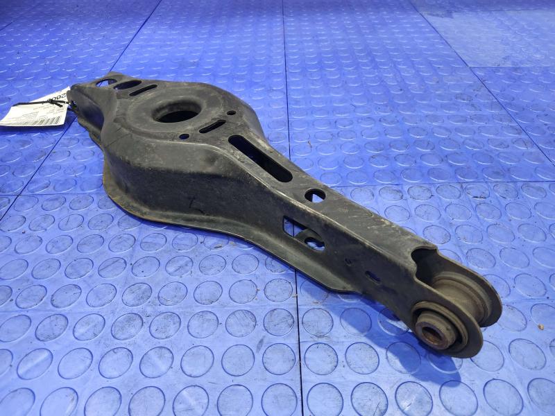 2017 Toyota Prius Lower Control Arm Rr