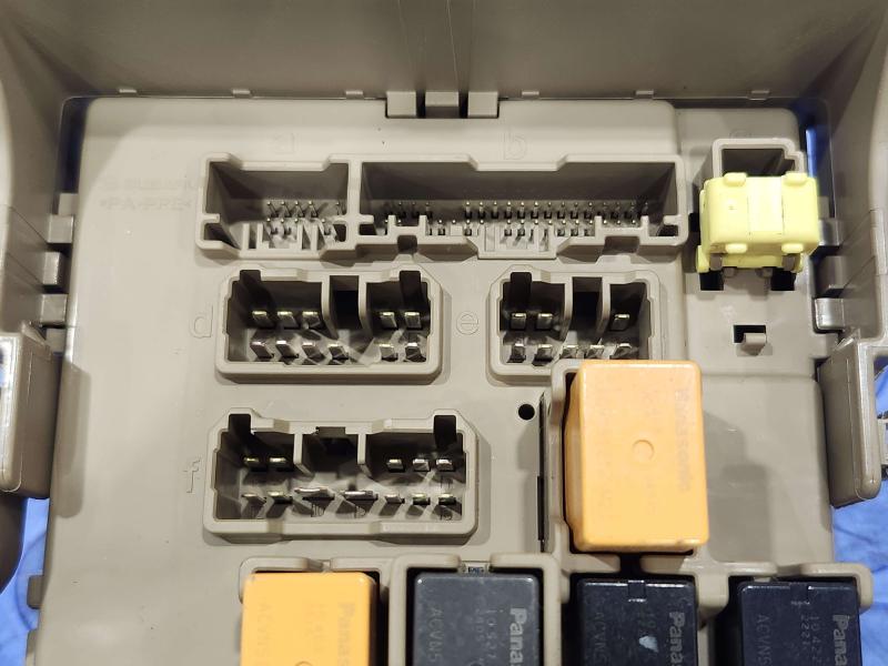 2021 Subaru Crosstrek Cabin Fuse Box Relay Junction Block Genuine OEM 82201FL950