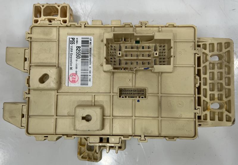 2014 - 2016 Kia Soul Instrument Panel Junction Box Assembly OEM 91950B2550