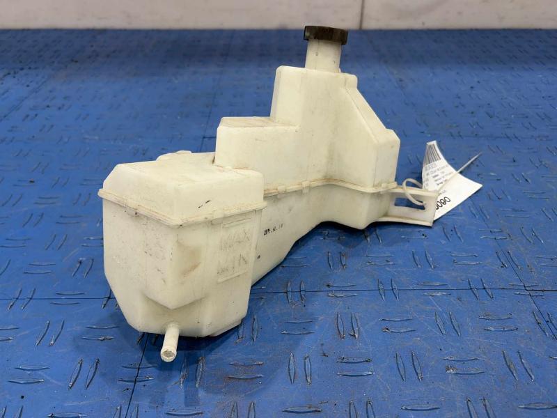 2015 Nissan Rogue Coolant Recovery Bottle