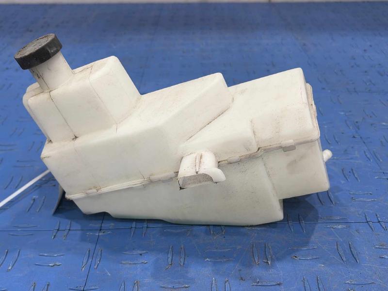 2015 Nissan Rogue Coolant Recovery Bottle