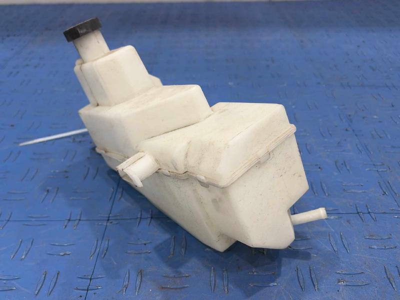 2015 Nissan Rogue Coolant Recovery Bottle
