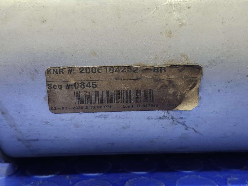 2020 Volkswagen Passat Muffler