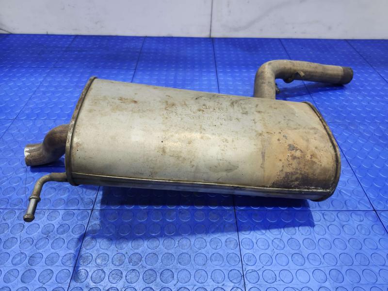 2020 Volkswagen Passat Muffler
