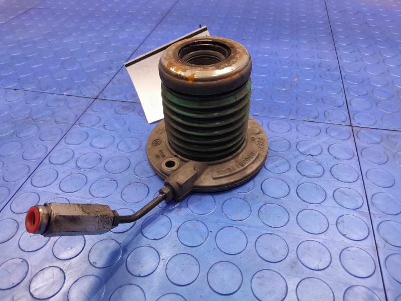 2016 Dodge Challenger Slave Cylinder