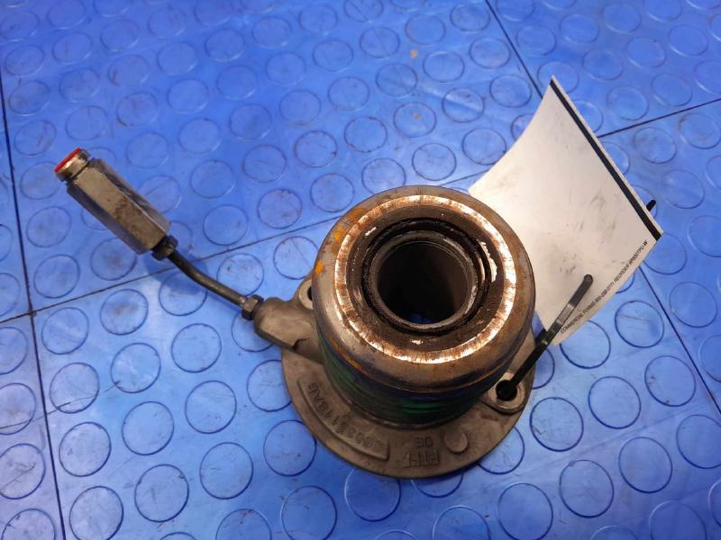 2016 Dodge Challenger Slave Cylinder