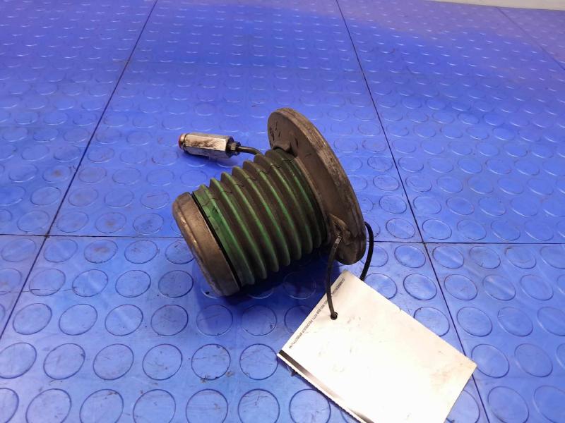 2016 Dodge Challenger Slave Cylinder