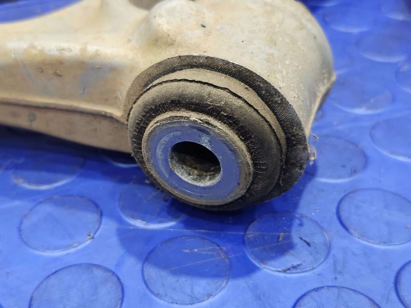 2017 Ford Focus Lower Control Arm Front