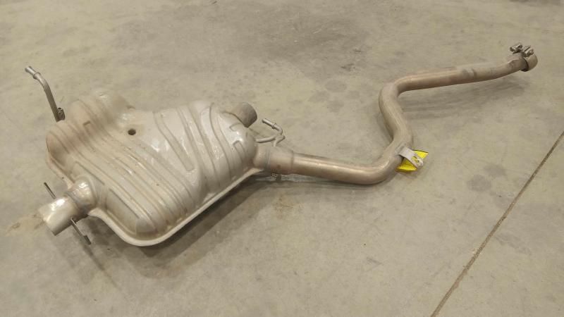 2012 Mercedes R-Class Muffler