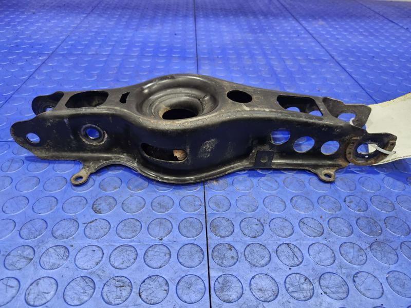 2016 Cadillac ATS Lower Control Arm Rr