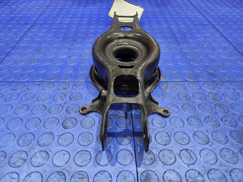 2016 Cadillac ATS Lower Control Arm Rr