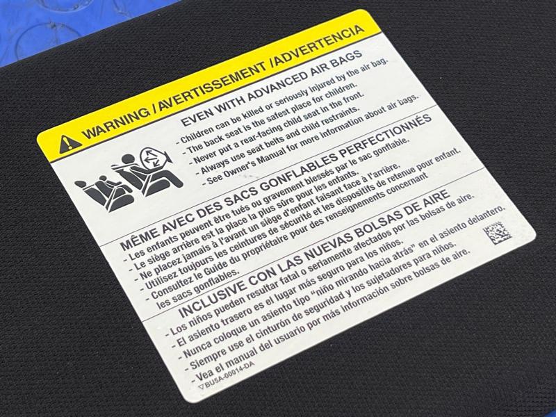 2011 Ford Explorer Sun Visor