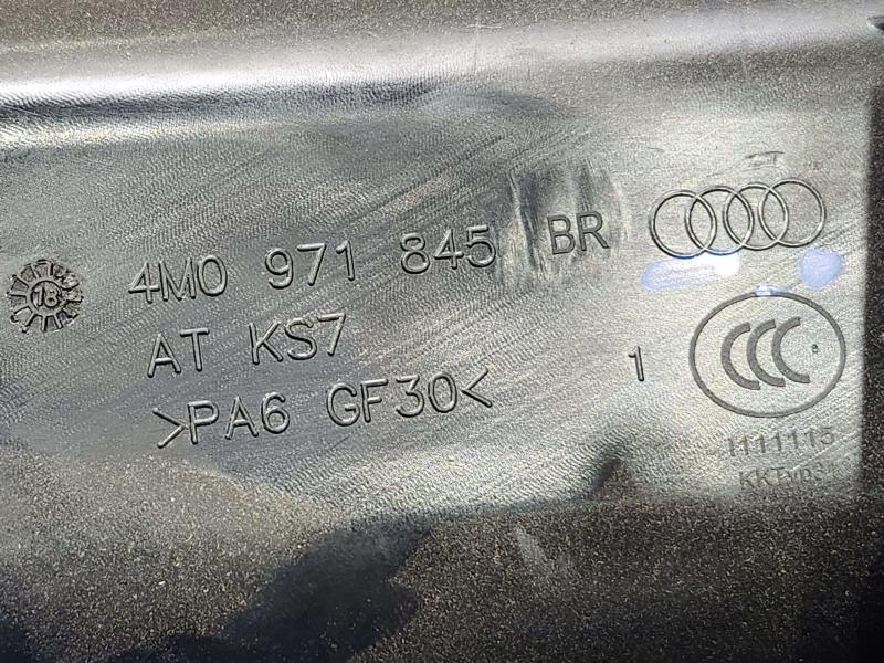2018 Audi Q7 Engine Fuse Box