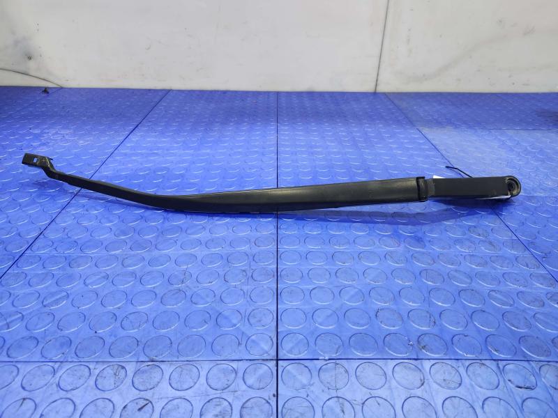 2017 Toyota Prius Wiper Arm