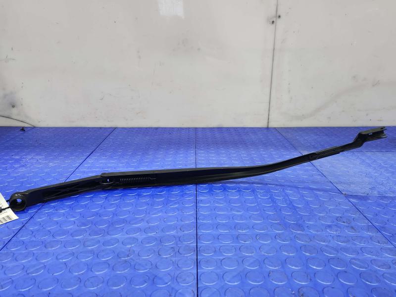 2017 Toyota Prius Wiper Arm