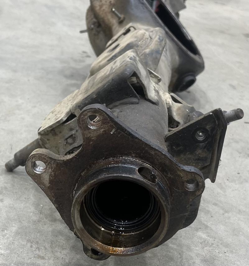 2001 Isuzu Trooper Axle Housing