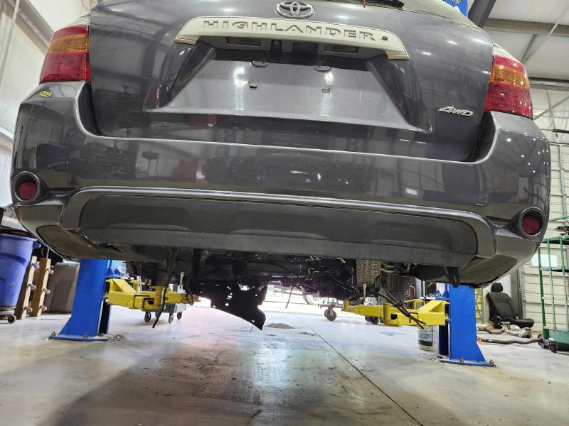 2010 Toyota Highlander Rear Bumper Assembly