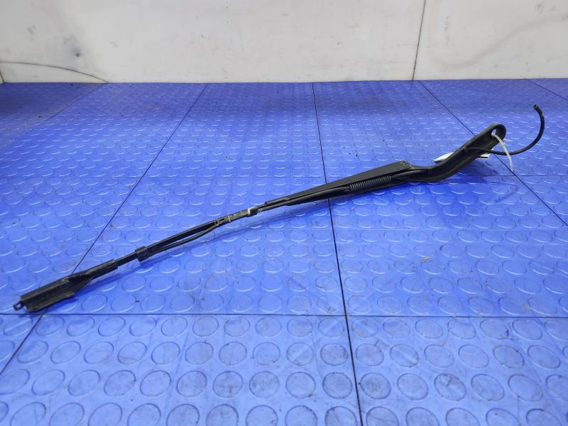 2012 Mercedes Sprinter Wiper Arm