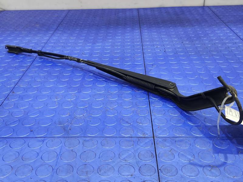 2012 Mercedes Sprinter Wiper Arm