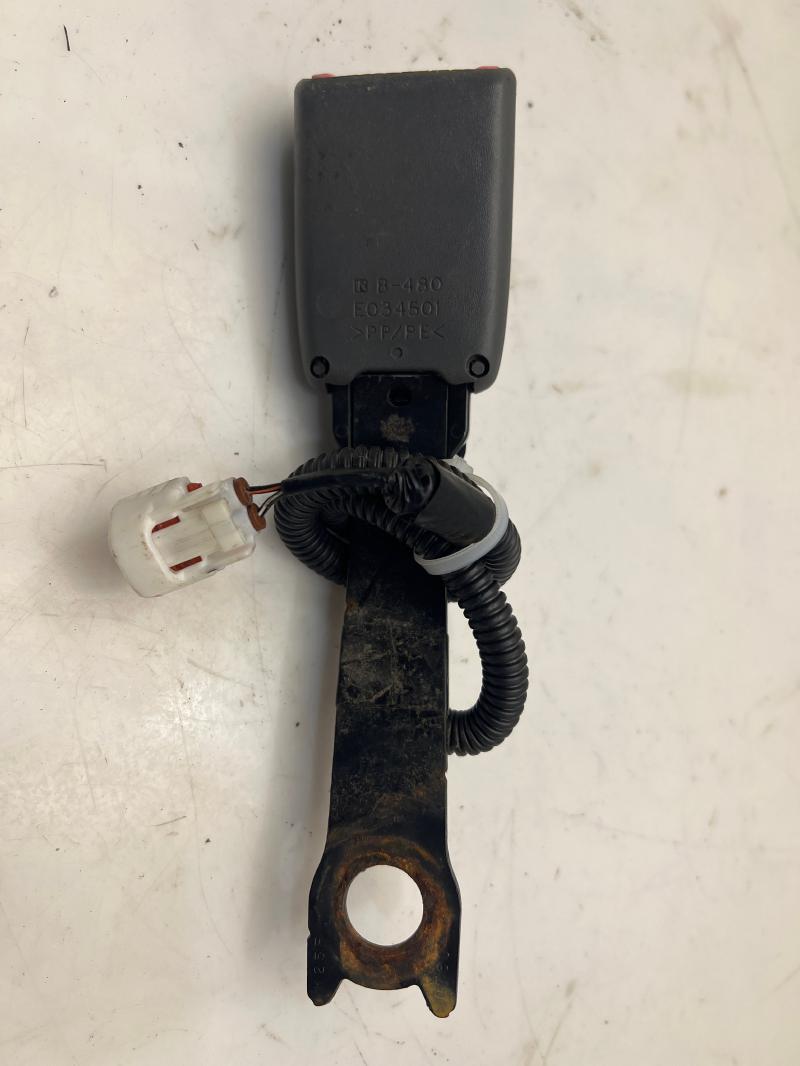 2012 Toyota Prius Front Seat Belt