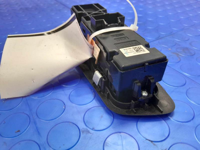 2014 Ford Explorer Door Switch Front