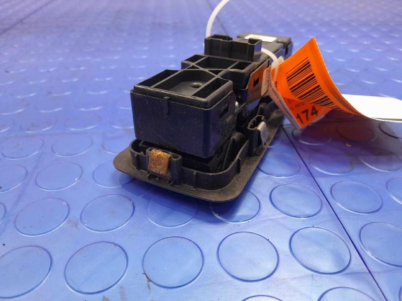 2014 Ford Explorer Door Switch Front
