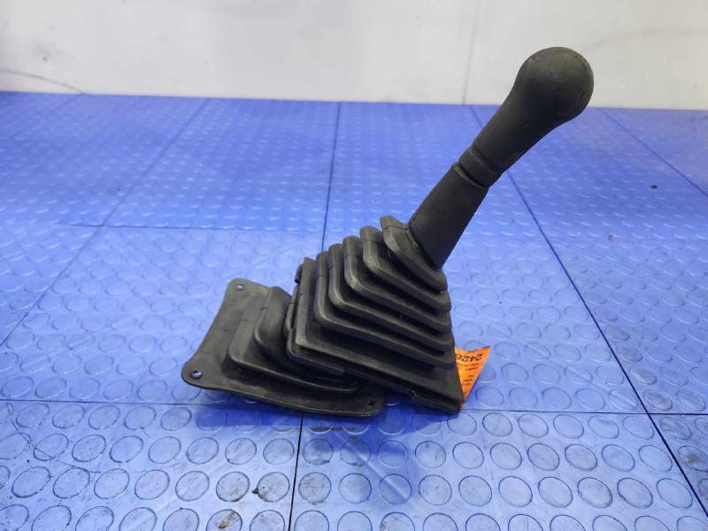1998 Chevrolet Tracker Floor Shifter