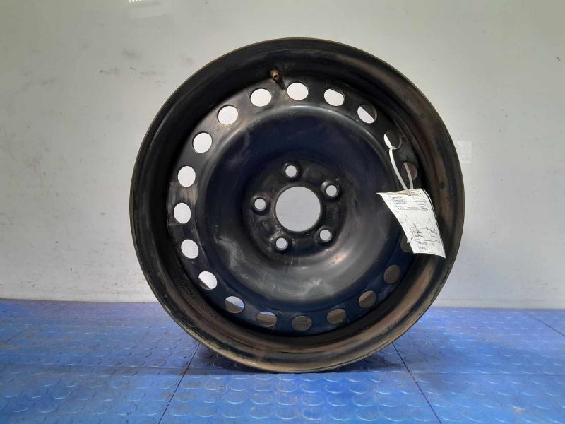 2013 Ford Fusion Wheel