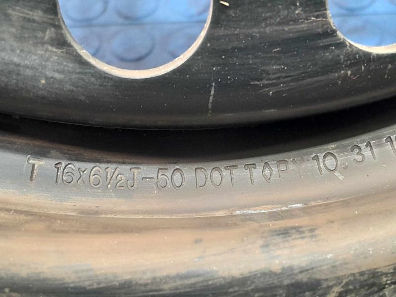 2013 Ford Fusion Wheel