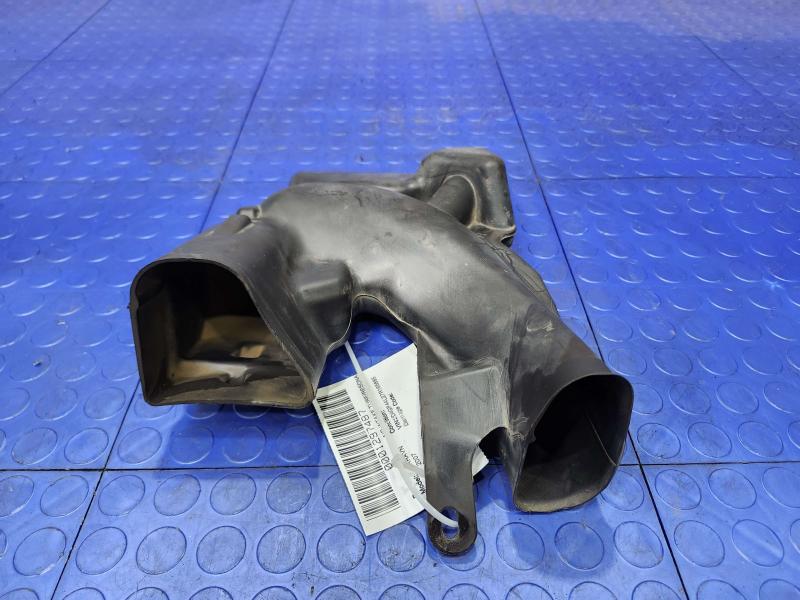 2005-2007 Dodge Caravan Fresh Air Intake Duct Genuine OEM 4880445AA