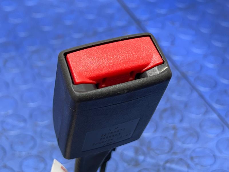 2013 Chevrolet Malibu Front Seat Belt